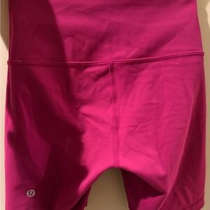 Lululemon Wunder Train High-Rise Short 6" Magenta - Size 4